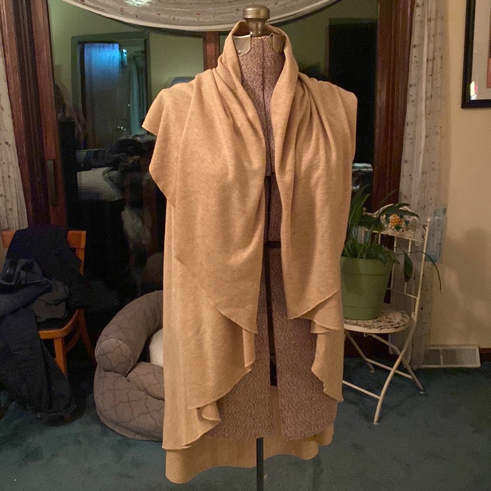 Tan wrap